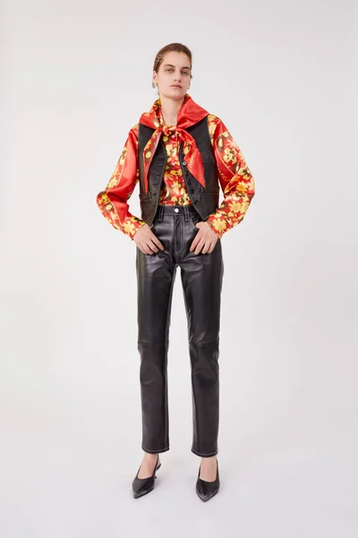 Look 10